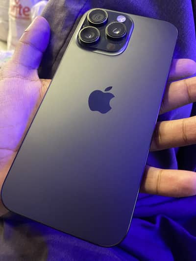 Apple iPhone 16 Pro Max 256 Gb 98 health 220 cycle