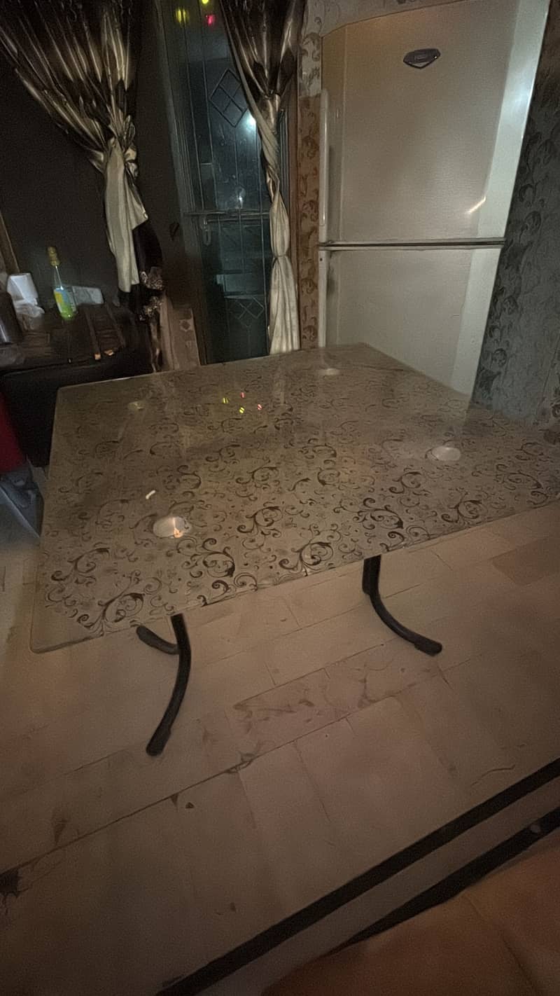 Shessha Table only 3