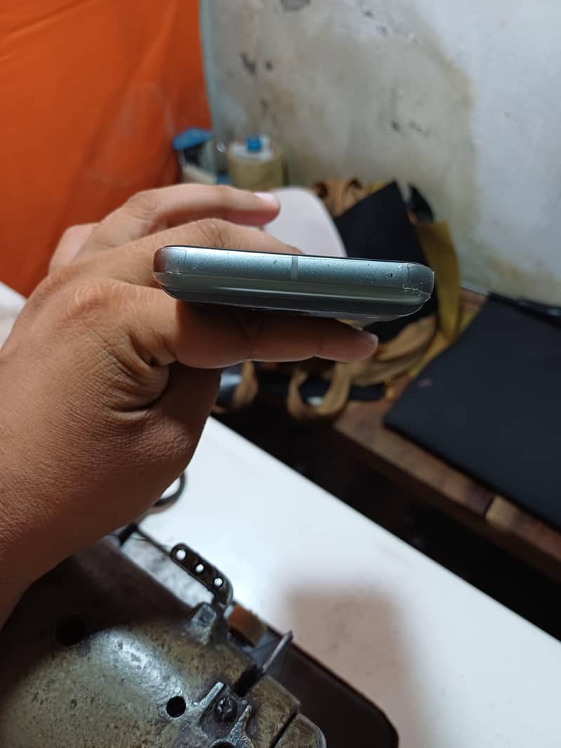 Google Pixel 8 2