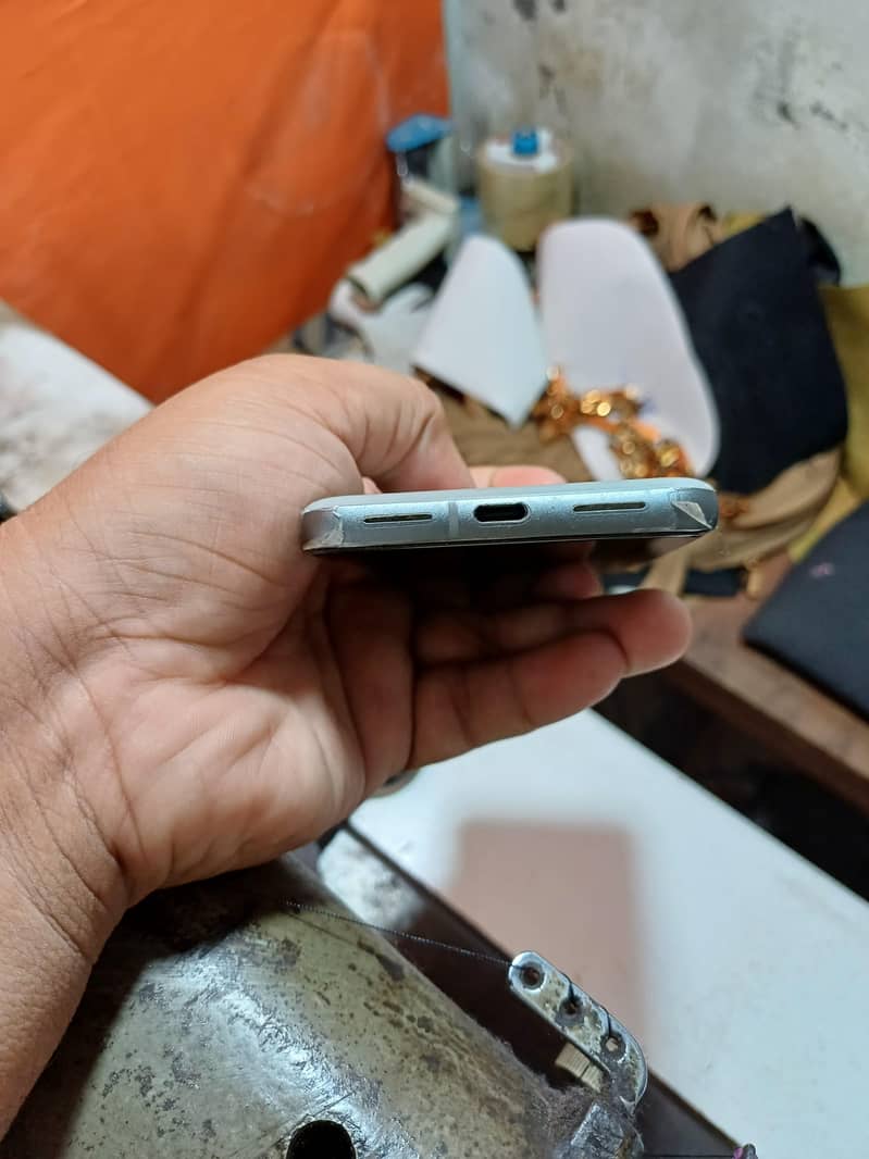 Google Pixel 8 3