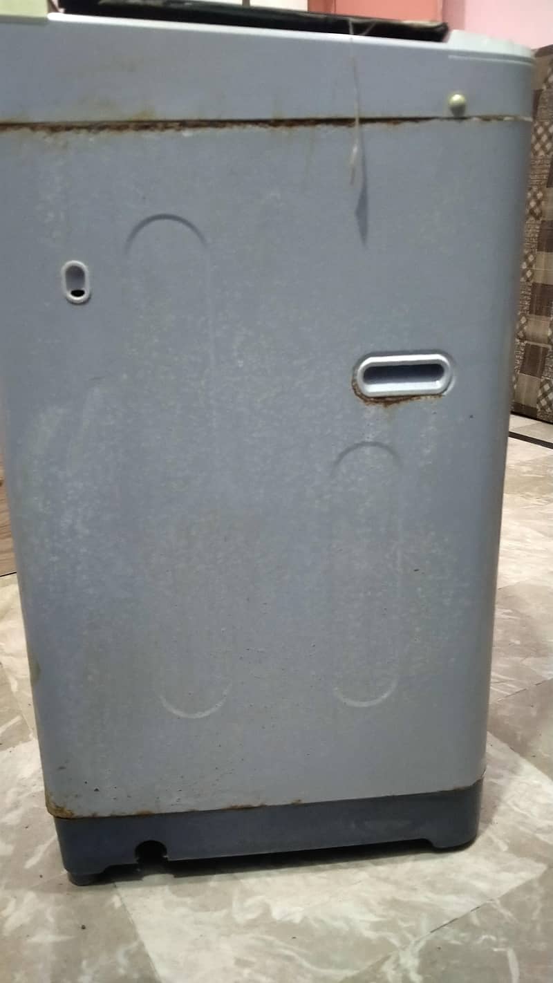 Haier fully automatic Washing machine 4