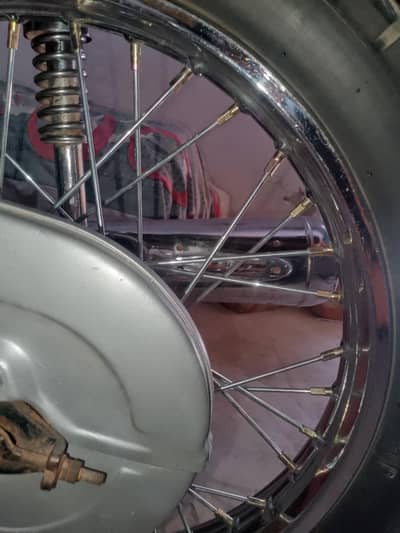 Honda cg 125 red