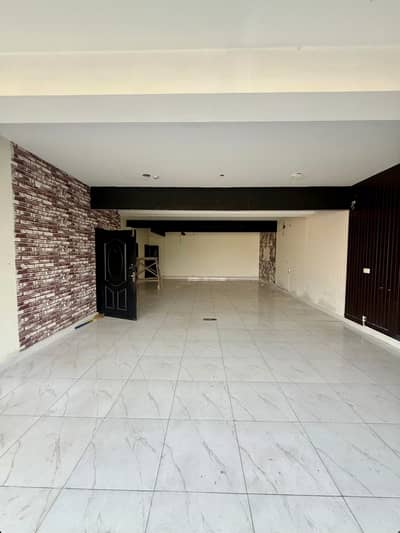 6 Marla Commercial Building 1st Floor For Rent | Location: DHA Phase 4 DD Commercial, Lahore