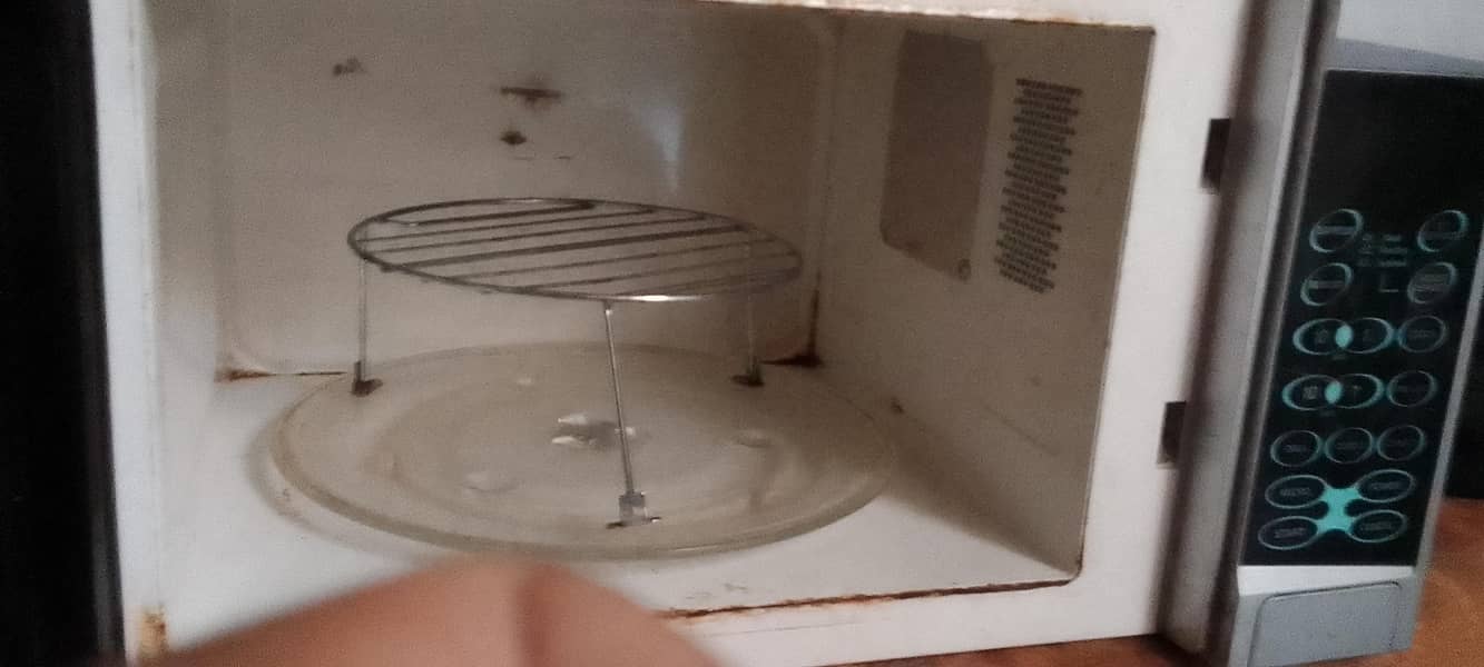 microwave 1