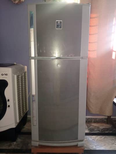 Dawlance fridge full size