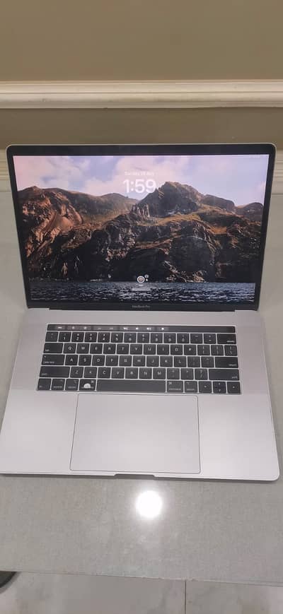 Apple MacBook Pro 2018 15" – 16GB RAM | 512GB SSD | Excellent Cond