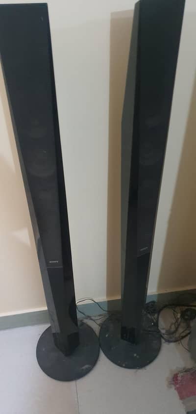 Sony amplifier as good as new 4 ft height best working condition 12000