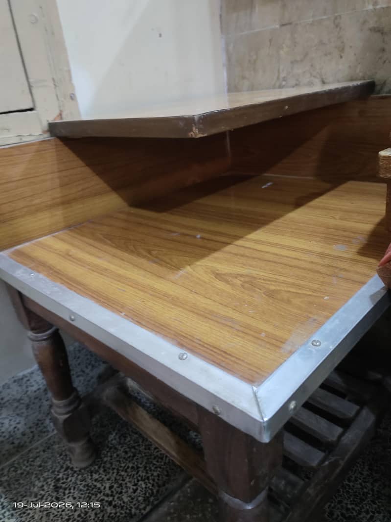 corner table 2