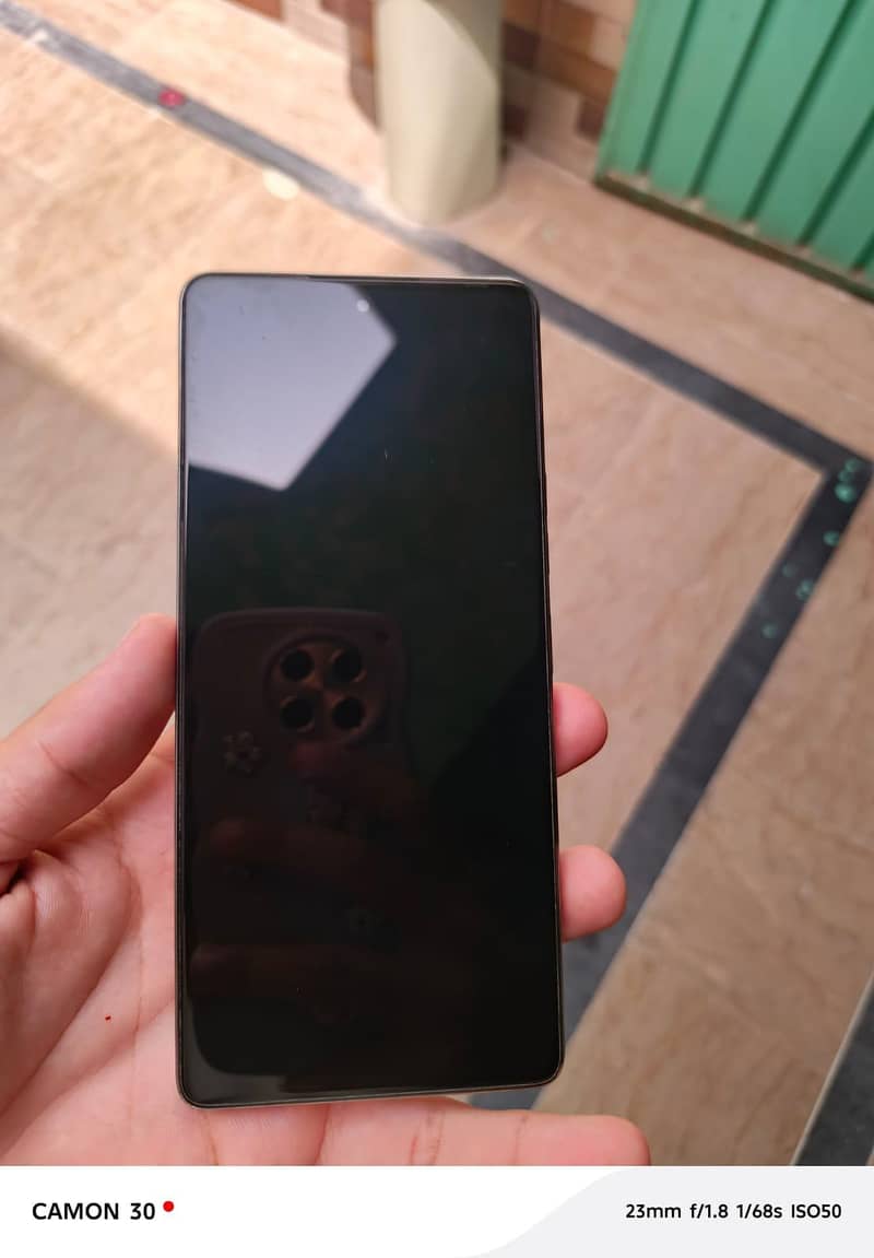 Tecno CAMON 30 1