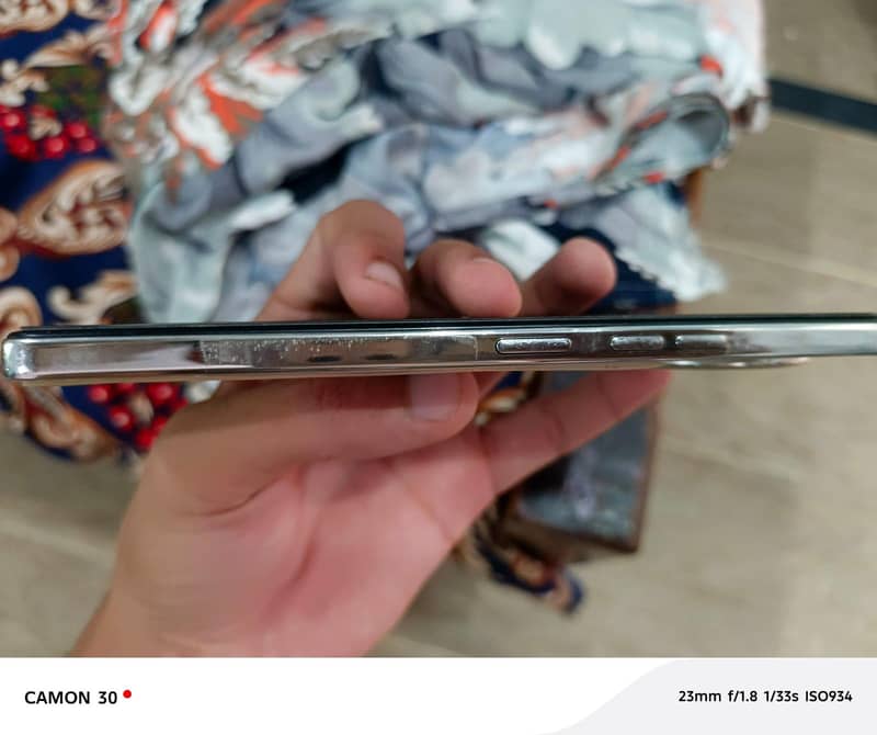 Tecno CAMON 30 7