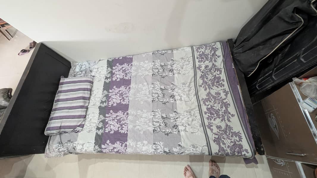 Single bed 1