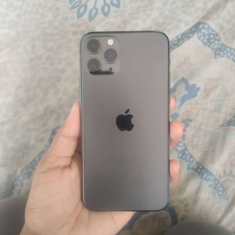 Apple iPhone 11 Pro 3