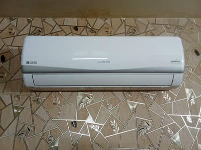 Kenwood Ac for Sale . 0300 9658438 Pervez.