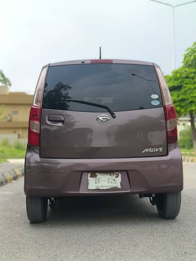 Daihatsu Move 2011