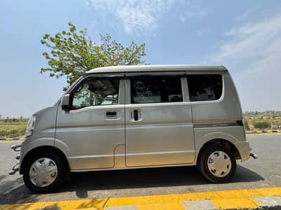 Nissan clipper