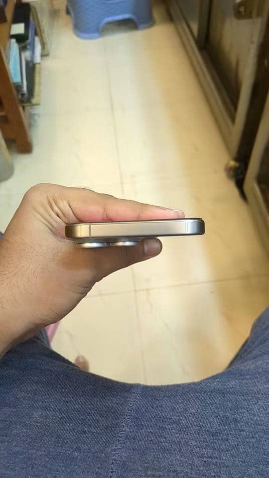 IPHONE 15 PRO MAX 1