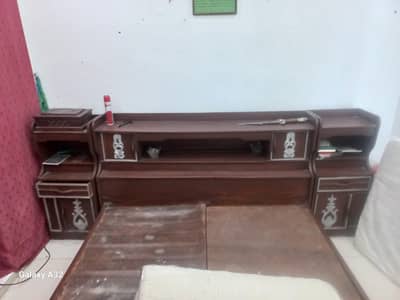 King wooden bed