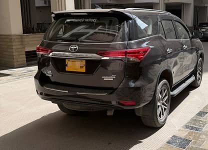 Toyota Fortuner V 2018