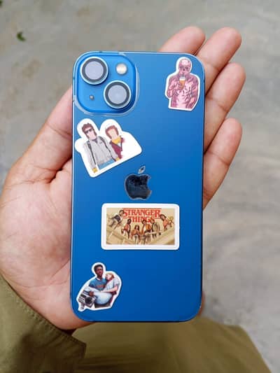 Apple iPhone 13