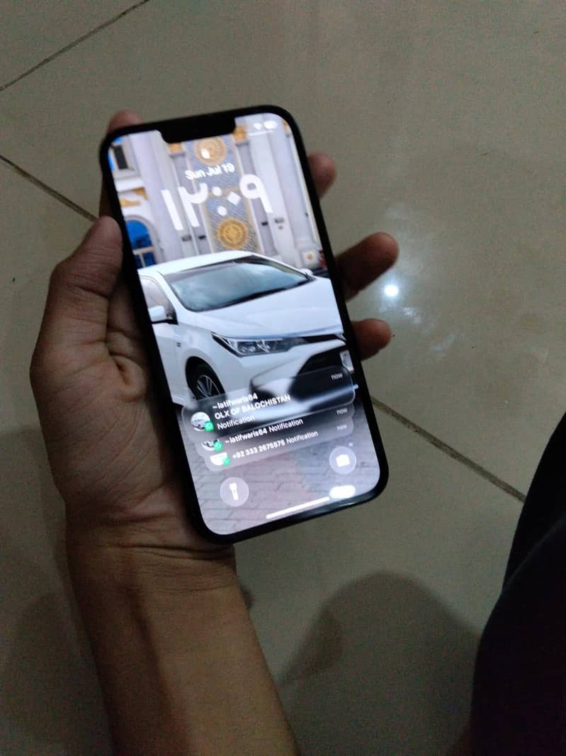 iPhone 13 1
