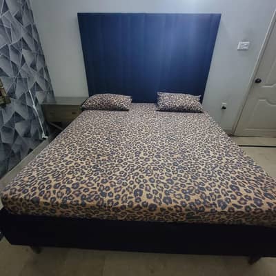 bed set good condition