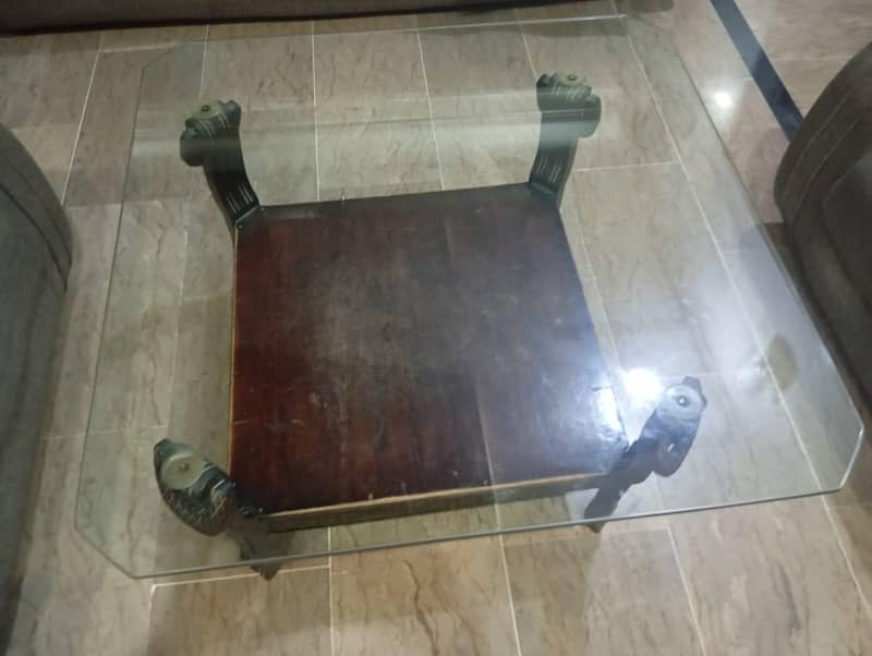 sofa + center table 0