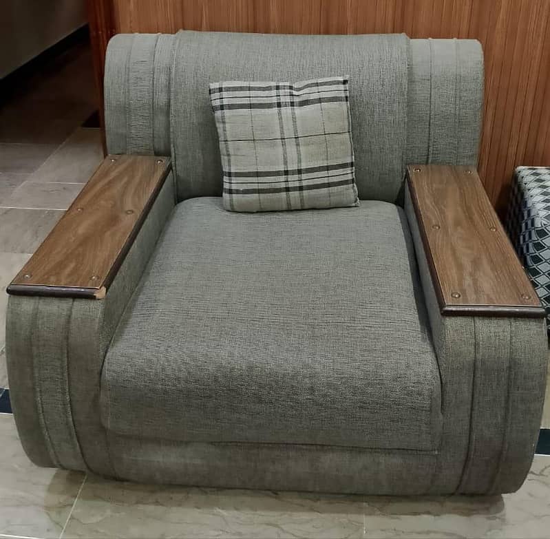 sofa + center table 2