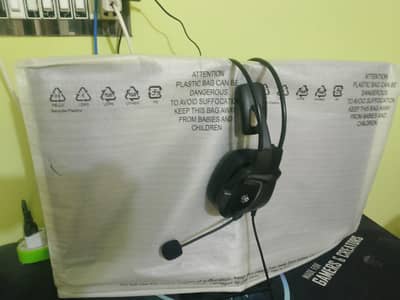 Workstation Pc/Gaming Pc + Gaming Monitor + Gaming Headphones