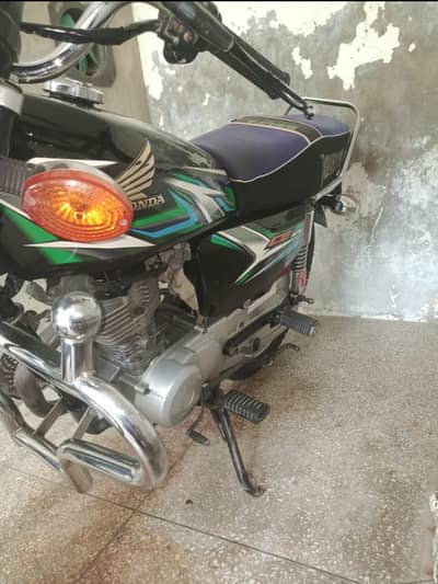 Honda 125 2023