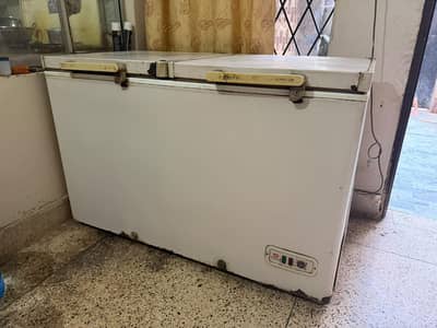 Dawlance refrigerator and freezer