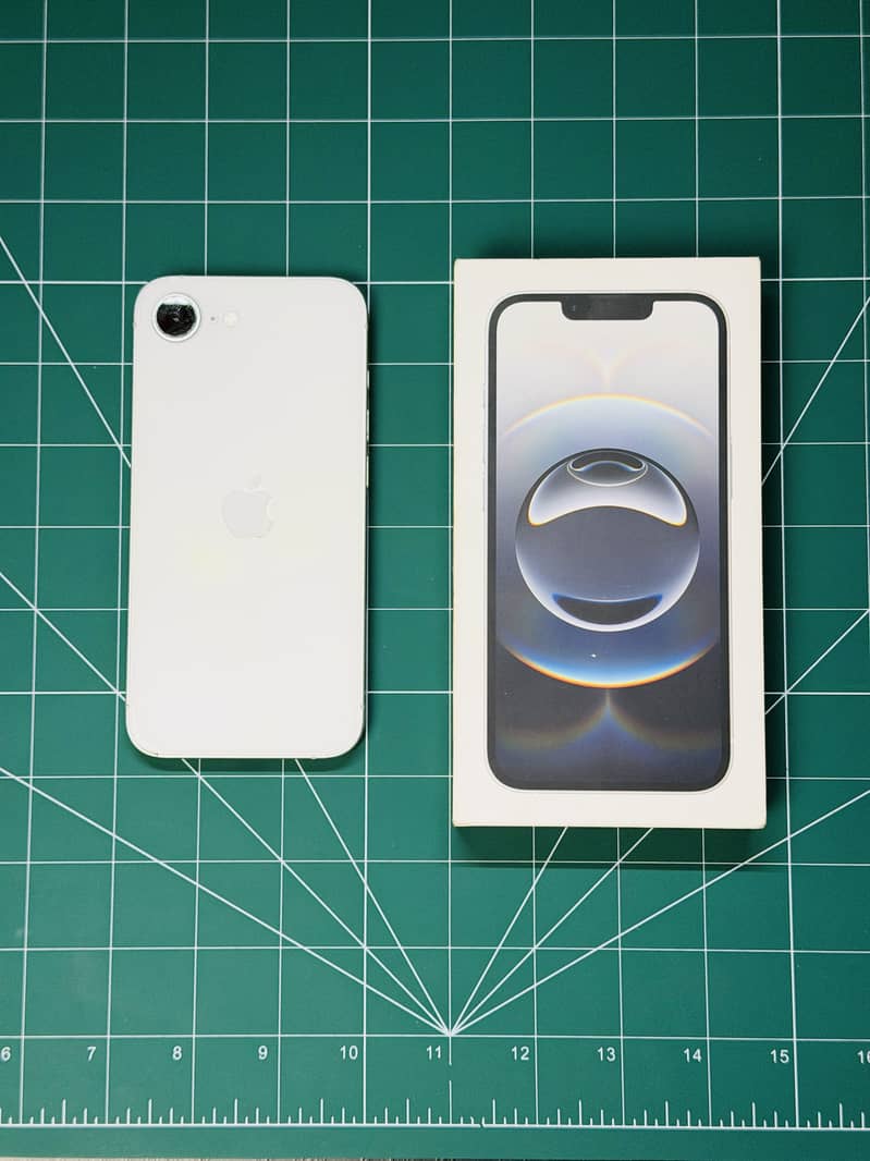 Iphone 16e Complete Box 0