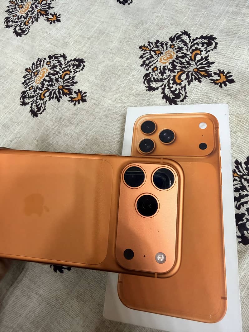 Apple iPhone 17 Pro Max 6