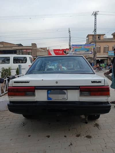 Nissan Sunny 1987