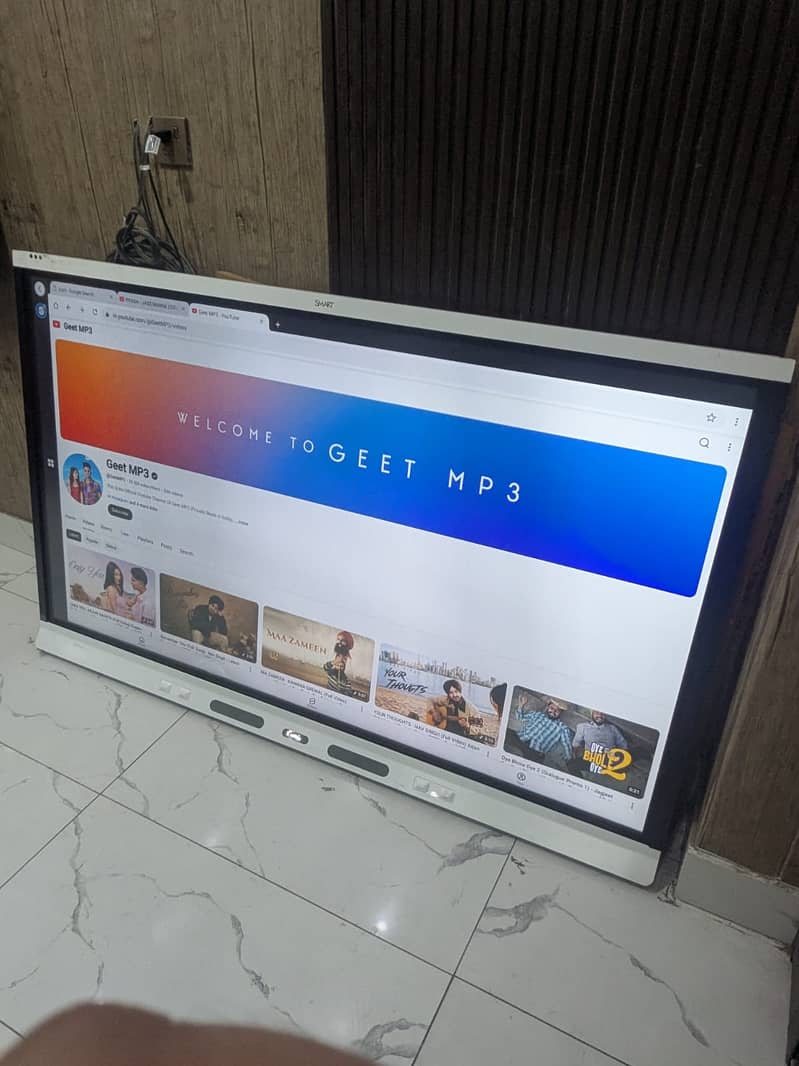 75 Inch" Interactive Touch Screen Smart Board  3