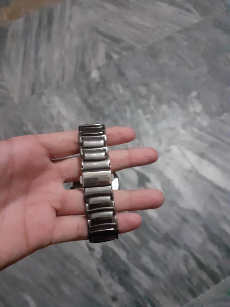 watch 1