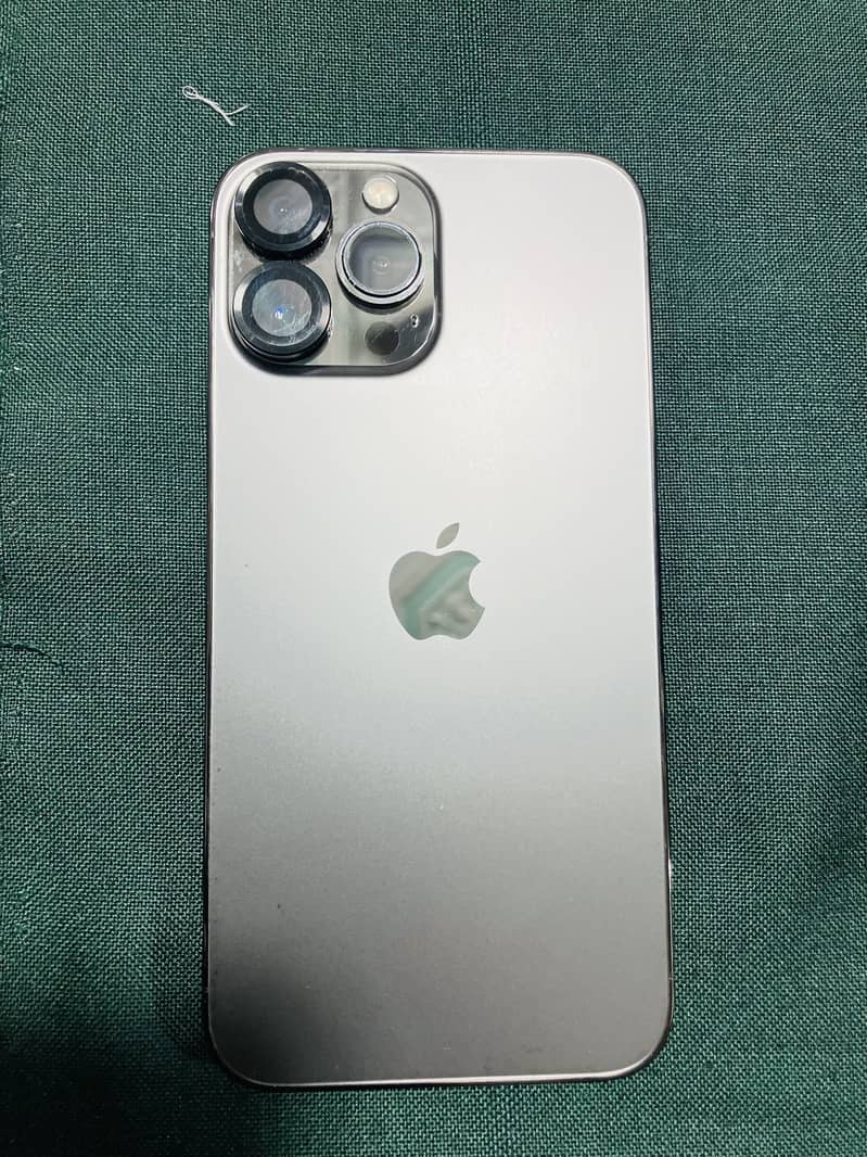 Apple iPhone 13 0