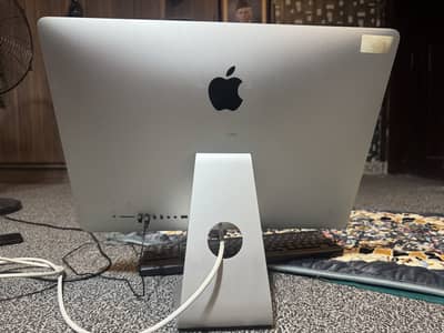 iMac 21.5-inch (Late 2015) - 10/10 Best condition