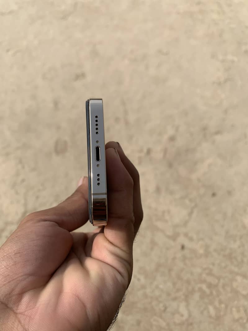 Apple iPhone 13 Pro 5
