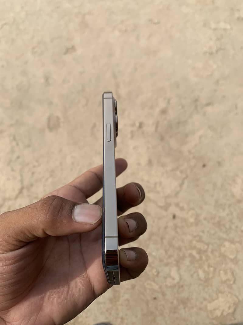 Apple iPhone 13 Pro 7
