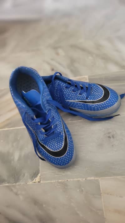 Football Shoes – Blue – Good Condition