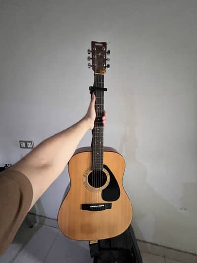 Yamaha Professional Original f310 with great sound