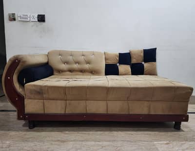 Dewan sofa