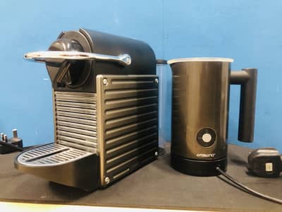 Nespresso pixie with Milk frother