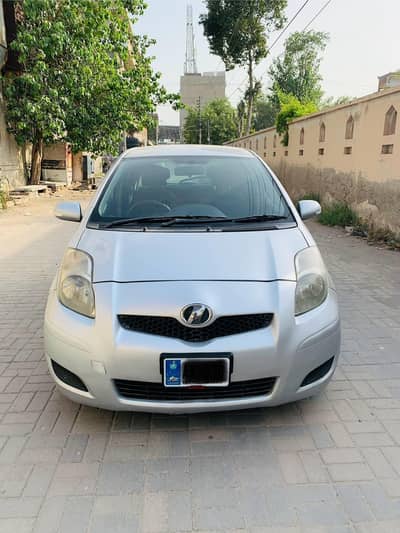 Toyota Vitz 2014