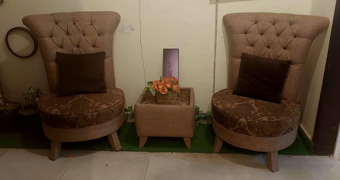 2 sofa sets and dining 5