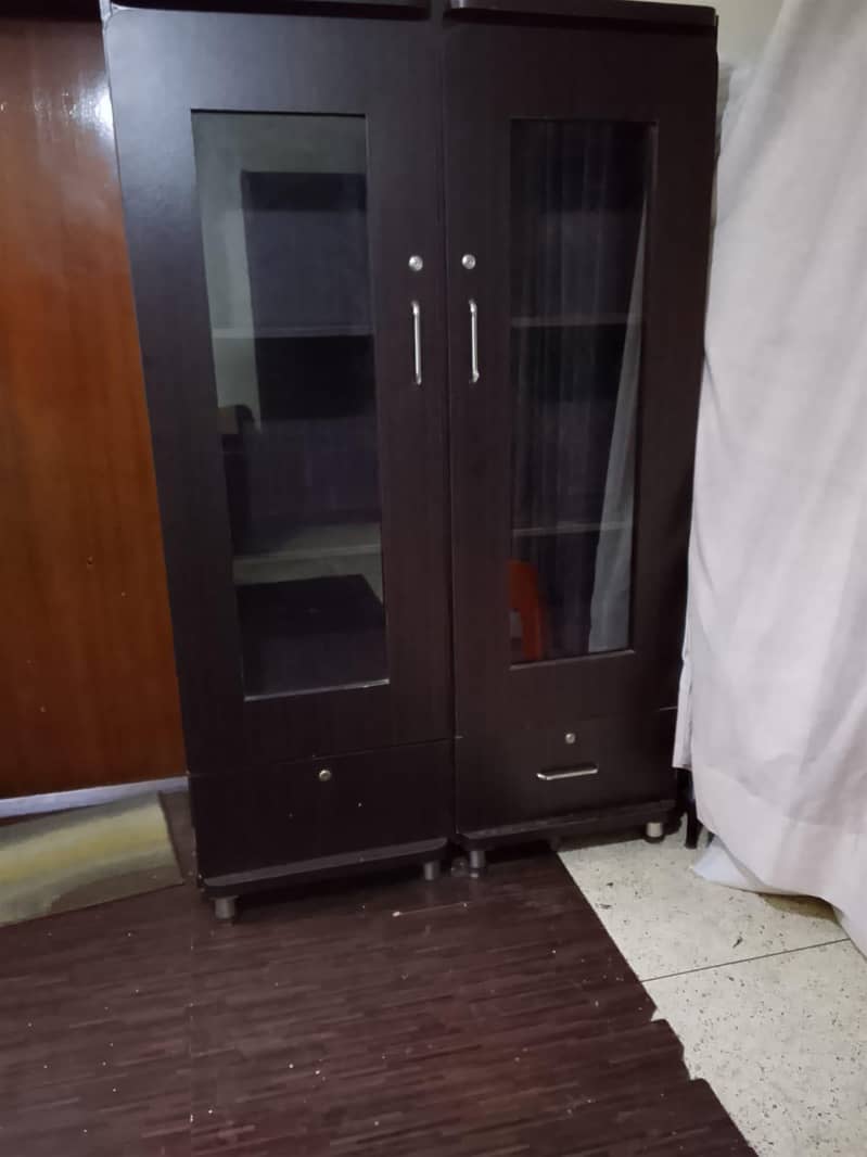 wardrobe 1