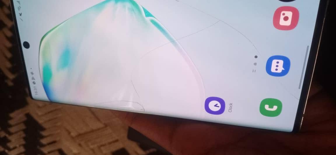 Samsung Mobile Note 10 Plus 4