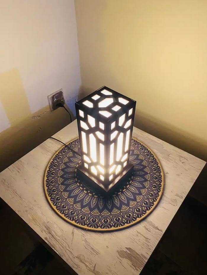 Side Table Lamp 1