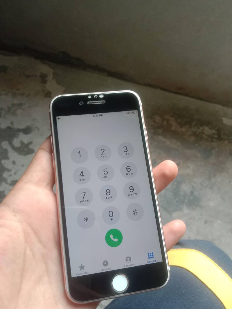 Apple iPhone 7 4