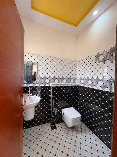 Brand New 5 Marla Upper Portion Available For Rent | Prime Location | Ready To Move